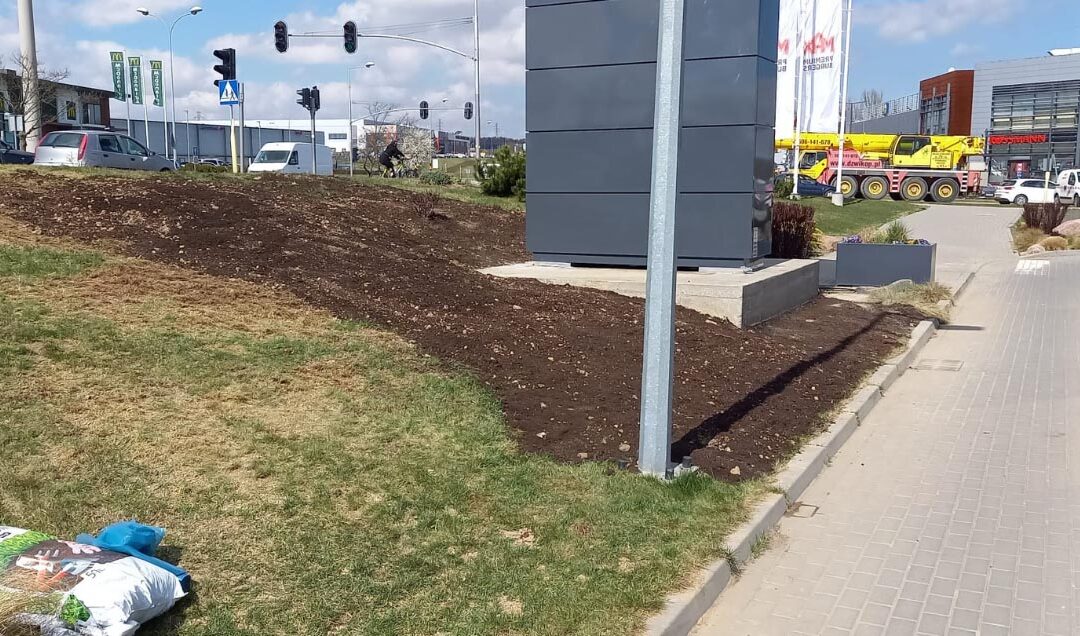 I nawet trawę zasiali….
