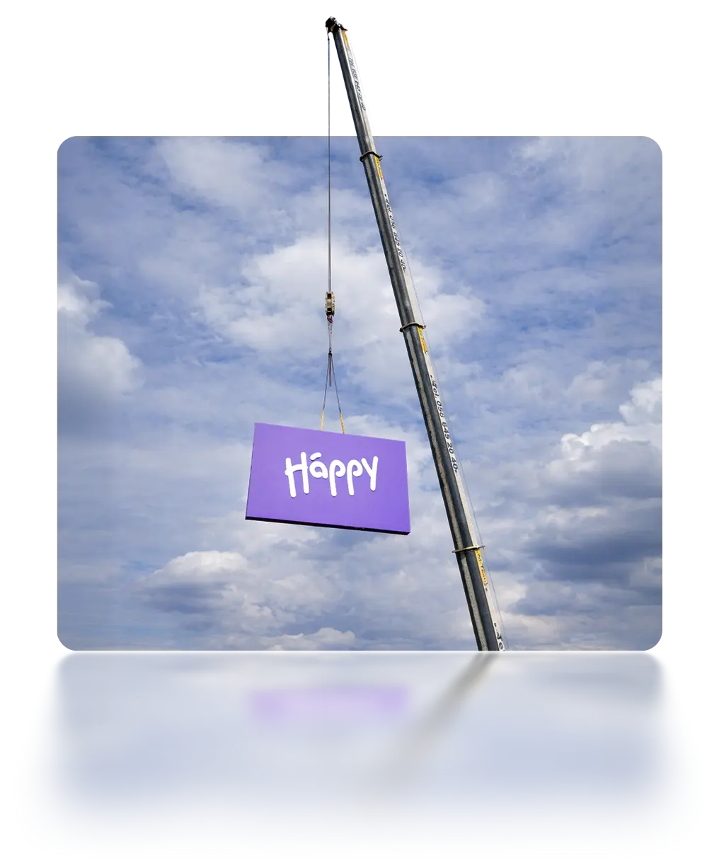 Logo Happy na wysięgniku Logo Happy na wysięgniku